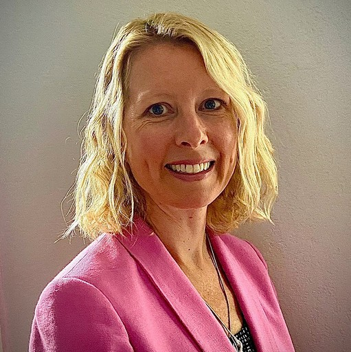 Esther-Friend-headshot